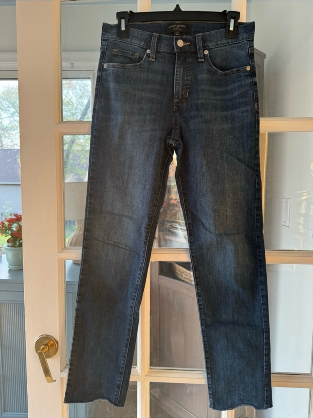 Banana Republic Women’s Straight Leg Jeans Size 26